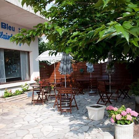 Le Pavillon Bleu Hotel Restaurant ロワイヤン エクステリア 写真
