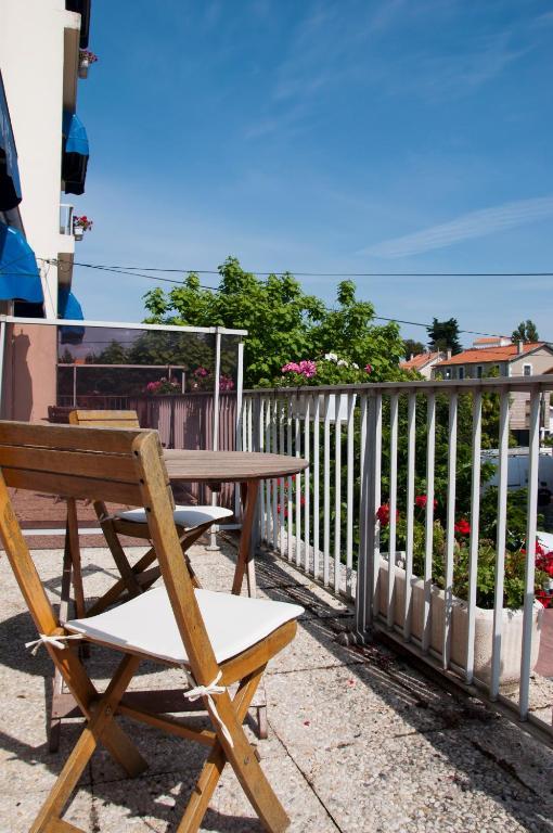 Le Pavillon Bleu Hotel Restaurant ロワイヤン 部屋 写真